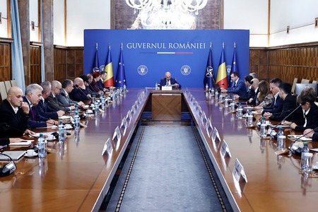 Premierul Ilie Bolojan: Vreau să cunosc direct de la producători şi procesatori din domeniul alimentar cu ce probleme se confruntă şi să identificăm împreună politicile publice pe care Guvernul le poate promova