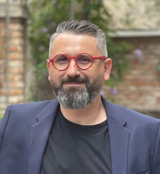Conferinţa News.ro – Preşedinte Ordinul Arhitecţilor Bucureşti: Multe dintre construcţiile importante sunt făcute pe licitaţie cu preţul cel mai mic / Nu poţi face o sală polivalentă sau o clădire importantă prin achiziţie cu preţul cel mai mic 
