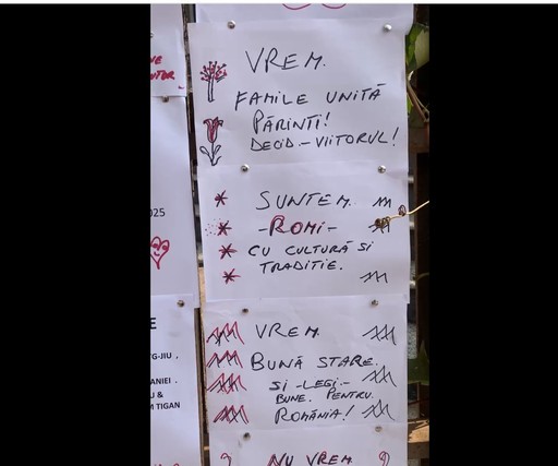 Protest în stradă din partea comunităţii rome, la Târgu Jiu, din cauza proiectului de lege care interzice căsătoriile între minori
