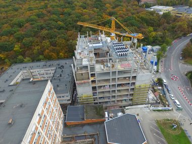 Ministrul Sănătăţii afirmă că lucrările la noul Centru Chirurgical Cardiovascular al Institutului de Urgenţă pentru Boli Cardiovasculare şi Transplant Târgu Mureş avansează conform graficului