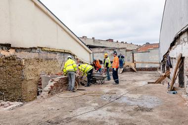 Primarul Capitalei anunţă refacerea unei construcţii de patrimoniu cu risc sesimic, din Centrul Vechi: Este o intervenţie necesară într-o zonă intens circulată. Imobilul va fi refăcut păstrând arhitectura originală, dar cu o structură nouă - FOTO