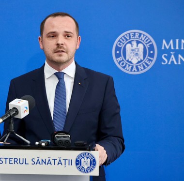 Alexandru Rogobete, despre noua Platformă informatică a asigurărilor de sănătate: Va interacţiona cu pacientul. Va putea fi accesată atât de pe telefonul mobil, cât şi de pe laptop, cu un cod şi o parolă. Pacientul va putea face programări în sistem