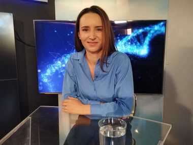 Dr. Aniela Nodiţi, chirurg oncolog: Din echipa multidisciplinară care tratează pacienta cu cancer de sân, sau cu cancer în general, trebuie neapărat, dar neapărat, să facă parte şi un psiholog sau un psihoterapeut