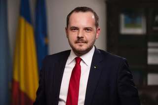Alexandru Rogobete: Când tu ştii că ai un risc să opreşti apa într-un judeţ, unităţile critice ar fi trebuit anunţate. Prin unitate critică vorbim de spital, ISU, Ambulanţă, staţie de pompieri, cămine de bătrâni. Am fi redus activitatea