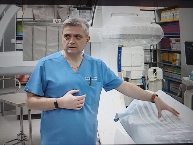 Două paciente de 20 şi 25 de ani, salvate după un AVC, la Spitalul Universitar din Capitală. Peste 430 de trombectomii, de la începutul anului. Dr. Bogdan Dorobăţ: Această trombectomie practic nu exista acum 10 ani şi acum e o explozie la nivel mondial