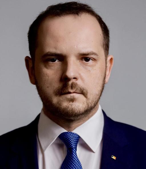 ALEGERI LOCALE PARŢIALE - Rogobete: Degeaba comentăm pe Facebook sau la colţul blocului că suntem nemulţumiţi, că vrem să fie BINE. Binele nu se face de la sine. E nevoie de oameni dedicaţi, care ştiu să construiască. Ieşiţi la vot!
