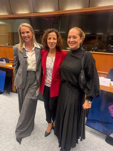 „Let’s Talk About Menopause” - primul eveniment dedicat menopauzei, în Parlamentul European, la iniţiativa unei asociaţii din România / Asociaţia susţine protecţia juridică, medicală şi profesională a femeilor din România aflate în menopauză