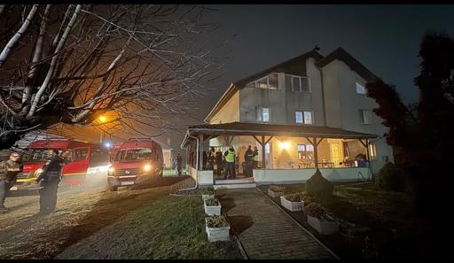 Percheziţii ale poliţiştilor în cazul azilului din Timiş de unde bătrânii au fost relocaţi şi ţinuţi în condiţii mizerabile / Acuzaţii de lipsire de libertate, exercitarea fără drept a unei profesii sau activităţi, ucidere din culpă şi purtare abuzivă

