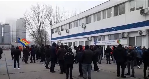 UPDATE - Constanţa: Autobuzele CTBus nu au ieşit pe traseu marţi dimineaţă, din cauza unui protest spontan al angajaţilor / Primărie: Protestul nu respectă cadrul legal în vigoare privind organizarea conflictelor de muncă 
