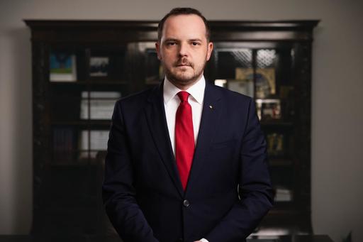 Ministrul Sănătăţii: Continuă şi în anul 2026 cumulul pensiei cu salariul, cu prioritate în sănătate, educaţie şi alte sisteme critice. Este o măsură necesară pentru a păstra în sistem profesioniştii cu experienţă