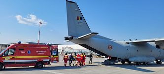 O aeronavă militară transportă în Belgia un pacient cu arsuri de la Craiova / La întoarcere va repatria doi români recuperaţi în spitalele belgiene