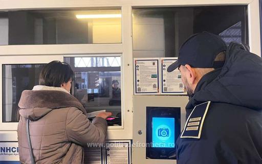 Sistemul de Intrare/Ieşire (EES) a cetăţenilor non-UE a fost extins, de vineri, la alte cinci puncte de trecere a frontierei din România - VIDEO