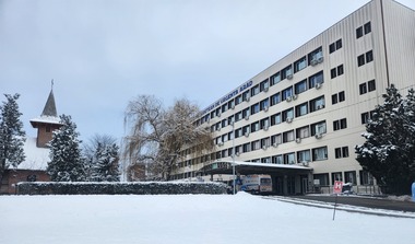 Arad: Şapte persoane de peste 60 de ani au ajuns la spital cu fracturi, contuzii sau luxaţii, după ce au alunecat pe gheaţă