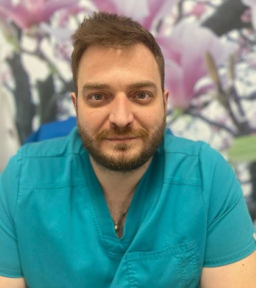 Medic: În contextul actual, văd un colaps total al sistemului public de sănătate. Nu o să mai fie medici, nu există niciunde în România cineva care să calculeze peste 5 ani câţi medici vor rămâne în unitatea medicală/ Ce spune despre sistemul de gărzi 

