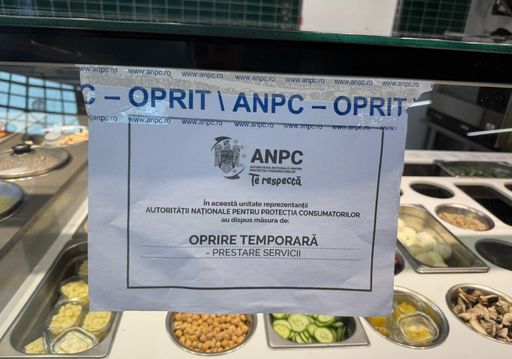 ANPC a dat amenzi de aproape 800.000 de lei după controale la peste 350 de operatori economici din mall-uri/ Şapte dintre aceştia au fost închişi temporar/ Printre nereguli: insecte în blocul alimentar, vitrine murdare