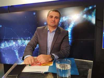 Dr. Ciprian Ursu (INSP): Unu din patru adolescenţi prezintă un risc crescut de tulburări emoţionale care sunt manifestate cu preponderenţă în spaţiul şcolar. Dependenţa de ecrane este corelată cu acest risc