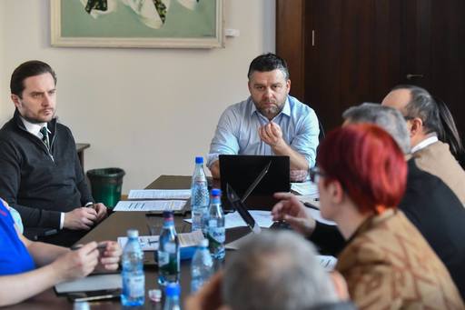 Ciucu: Cea mai mare parte din bugetul Capitalei merge pe subvenţii / STB are bugetul Braşovului / Primarul nu controlează niciun om din Consiliul de Administraţie al STB, totul este controlat de ADI, o entitate între Bucureşti şi Ilfov
