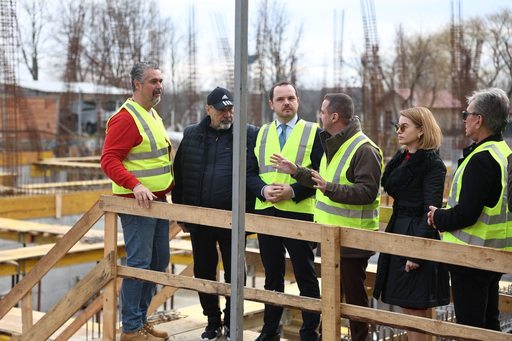 Alexandru Rogobete, după o vizită la şantierul primului centru de recuperare medicală din regiunea de vest: Cred cu tărie că recuperarea medicală nu este un serviciu auxiliar, ci o etapă esenţială a actului medical