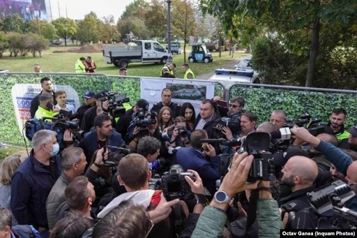 Ciprian Ciucu: PMB riscă să piardă o sumă uriaşă, 220.161.760 de lei, pentru că primarul Sectorului 4, Daniel Băluţă, refuză predarea amplasamentelor pentru efectuarea lucrărilor la reţeaua de termoficare 