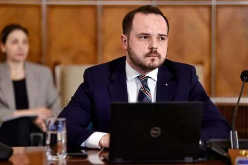 Rogobete: Eu sunt un ministru al Sănătăţii liniştit pentru că ştiu că doctorul Raed Arafat în zona de prespital le organizează, sunt liniştit că Serviciul de Ambulanţă din ţara asta funcţionează