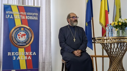 Părintele Constantin Necula, la o dezbatere cu angajaţi din penitenciare: Am văzut condamnări inutile, ifose legale peste nişte oameni nefericiţi, în timp ce toţi hoţii, de fapt, fac bani şi reuşesc să mituiască toate sistemele

