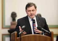 Rafila: Propunerile Pfizer au fost de refazare, adică aceeaşi cantitate de vaccinuri să fie livrată în doi ani şi a existat şi o discuţie în care nu mai livrau şi să plătim 75% din valoarea dozelor nelivrate, 450 mil. euro/ România trebuie să facă apel

