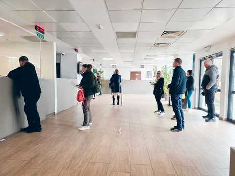 Peste 70% dintre locuitorii municipiului Râmnicu Vâlcea şi-au achitat integral impozitele înainte de 1 aprilie. Valoarea bonificaţiilor primite de aceştia despăşeşte 3,7 milioane de lei