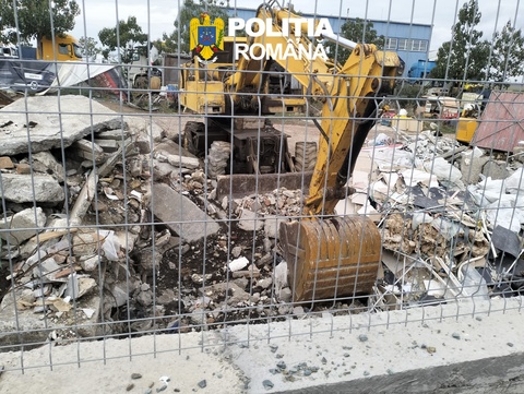 Constanţa: Poliţiştii au dat amenzi 80.000 de lei pentru depozitarea incorectă a deşeurilor sau pentru că nu au fost luate măsuri de eliminare a acestora - FOTO