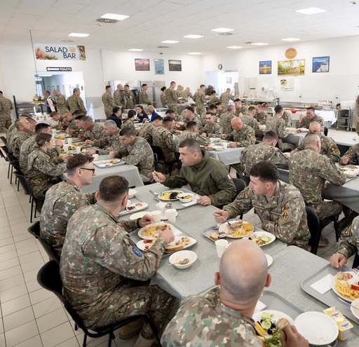 Conducerea Ministerului Apărării Naţionale, vizită de lucru în Bosnia şi Herţegovina/ Miruţă: Sperăm ca prezenţa militară să fie înlocuită de o soluţie politică, pentru accelerarea integrării în Uniunea Europeană a Bosniei şi Herţegovinei