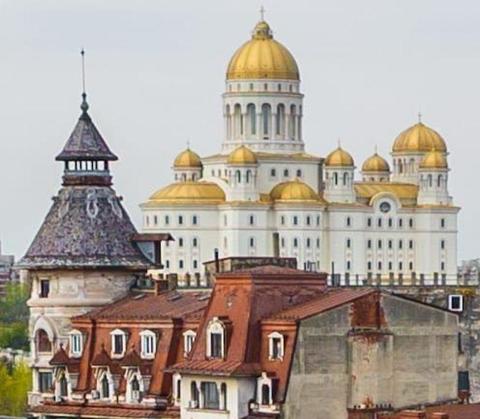 Ciprian Ciucu, mesaj de Paşte: Este un moment al renaşterii, al iertării şi al solidarităţii, valori care ne unesc şi ne întăresc ca şi comunitate. Să întâmpinăm sărbătoarea cu dorinţa de a construi împreună un oraş mai frumos şi mai prosper