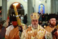 Mesaj despre pace şi responsabilitate într-un context global tensionat, transmis de IPS Ciprian, Arhiepiscopul Buzăului şi Vrancei, la slujba de Înviere - FOTO