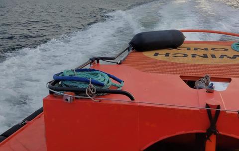 Intervenţie ARSVOM pentru preluarea unui marinar cu probleme medicale de la bordul unei nave aflate în rada exterioară a Portului Constanţa 