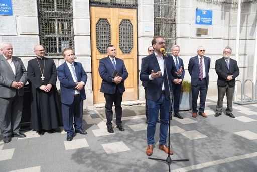 Dominic Fritz, primarul Timişoarei, la Marşul Învierii: O tradiţie unică în România. An de an, timişorenii pornesc în acest marş ca o celebrare a miracolului pascal şi a spiritului pluriconfesional şi multicultural al oraşului