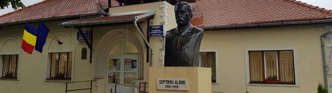 O primărie din judeţul Alba a plătit, timp de doi ani, 38 de abonamente de telefonie mobilă, în condiţiile în care avea doar 10 angajaţi