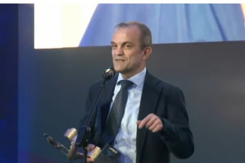 Medicul Cătălin Cîrstoveanu, premiat la Gala News.ro: Noi nu făceam nimic fără transparenţă, fără sinceritate, fără dreptate, fără adevăr