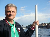 Cetăţeni români la bordul navei sechestrate de autorităţile iraniene - Lider de sindicat: Sunt ţinuţi în cabine, au mâncare şi apă/ Li se permite să vorbească cu familiile în fiecare zi câte o jumătate de oră 