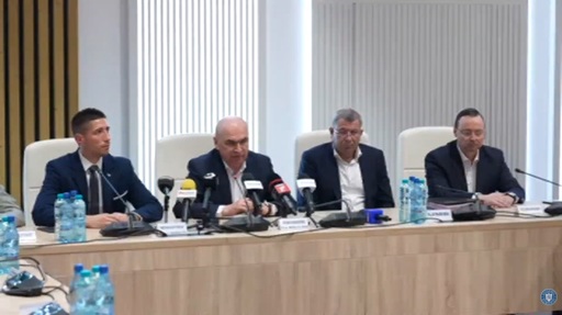 UPDATE - Ilie Bolojan, la semnarea contractelor pentru două loturi din A7: Am convingerea fermă că în 2029 vom circula pe autostradă atât de la Paşcani, prin Suceava, până la Siret, dar şi prin Iaşi până la Ungheni