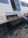 UPDATE - Incendiu la locomotiva unui tren care circulă pe ruta Râmnicu Vâlcea-Sibiu/ Călătorii au fost evacuaţi/ Traficul feroviar şi cel rutier, pe DN 7, oprite