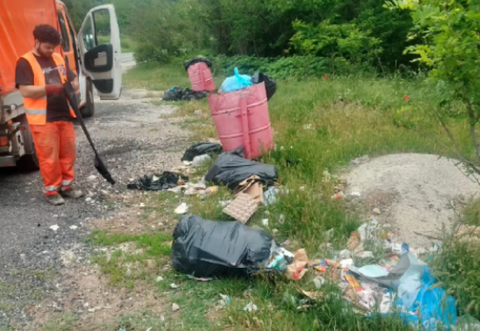 CNAIR: Munţi de gunoaie, saci menajeri abandonaţi şi parcări transformate în depozite improvizate de deşeuri, pe Clisura Dunării, una dintre cele mai circulate şi apreciate rute turistice din România/ Apelul reprezentanţilor instituţiei - VIDEO