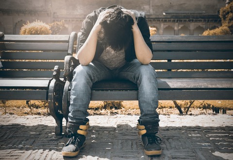 Dr. Florina Rad: Depresia pentru copii şi adolescenţi nu înseamnă neapărat să stea la pat şi să nu mai vorbească, să nu mai comunice cu nimeni/ Iritabilitatea este, de fapt, simptomul principal