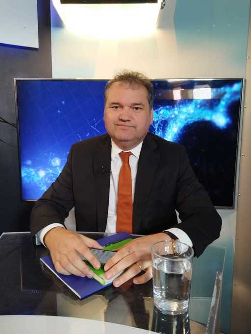 Cseke Attila: Sistemul prin care am raportat totul la numărul de paturi din spitale, din punctul meu de vedere poate fi şi trebuie abandonat şi trebuie venit cu un sistem în care plătim servicii