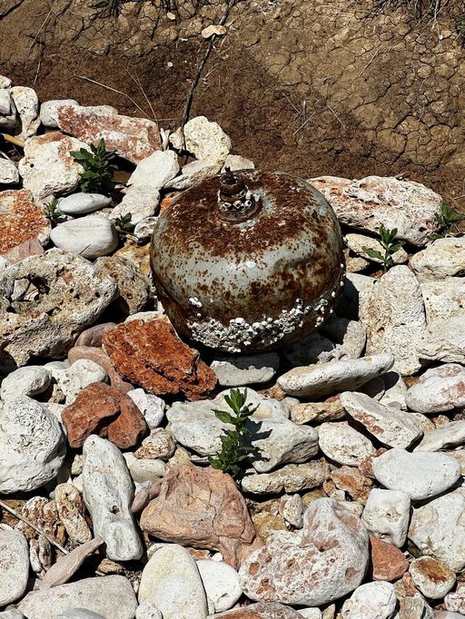 Mină marină descoperită pe plaja dintre Vama Veche şi 2 Mai, detonată de scafandrii militari - FOTO, VIDEO