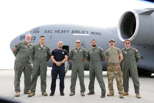 România ajută Venezuela, în urma cutremurelor majore din Regiunea Yaracuy/ Corturi, pături, saci de dormit, perne, aşternuturi şi medicamente, trimise cu un avion militar - FOTO