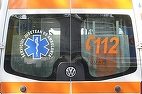 Departamentul pentru Situaţii de Urgenţă face verificări după apariţia unor imagini cu un echipaj al Ambulanţei Bacău care ar fi oprit pentru cumpărături în timp ce transporta un pacient către spital