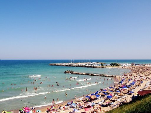 Fragment de dronă, adus de valuri pe plaja din Saturn/ Acesta nu are elemente pirotehnice