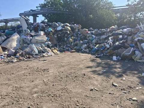 Timiş: Administraţia locală a comunei Giroc, amendată după ce Garda de Mediu a identificat o rampă de ginoi improvizată pe paza comunei,  iar Primăria nu a igienizat terenul, aşa cum i s-a solicitat
