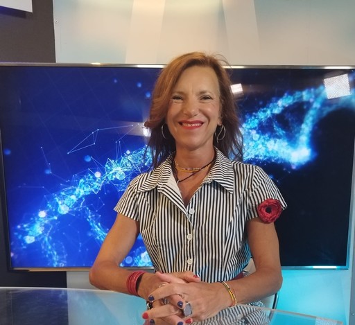 Dr. Lorelei Nassar: Combinaţia de snacksuri cu băuturi dulci, pericol pentru sănătatea dinţilor, mai ales pentru copii/ Cum se transformă ”gustarea” din pungă în placă bacteriană şi cum acţionează ea