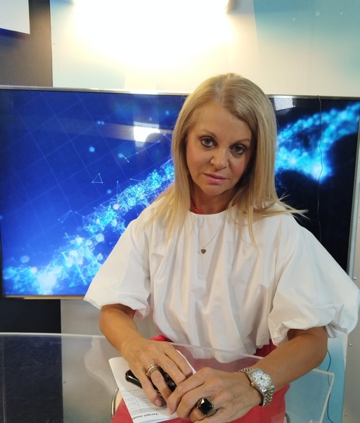 Dr. Carmen Curea: Bolile imunologice nu sunt ca bolile infecţioase; nu există această relaţie de directă cauzalitate, asta e cauza, asta e boala/ În bolile imunologice şi autoimune, în primul rând, este predispoziţia genetică, dar intervin şi alţi factori