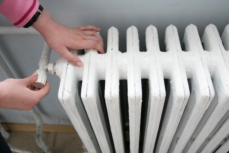 Primăria Capitalei anunţă că a schimbat 28 de kilometri de conducte de termoficare şi mai are de terminat, în această toamnă, alţi 37 de kilometri