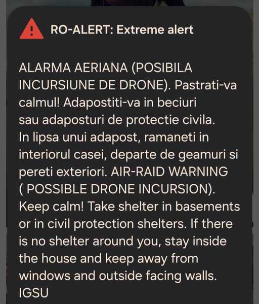 Dronă prăbuşită într-un lan de porumb, în judeţul Suceava/ S-a produs un mic incendiu şi s-a format o cavitate cu diametrul de aproximativ un metru/ Mesaj RO-Alert pentru judeţul Botoşani